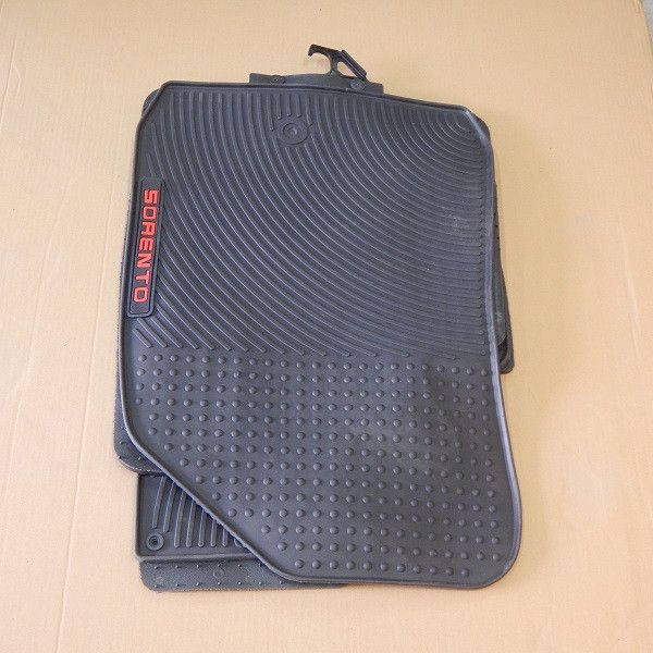 products/1108/sorento kia gumene patosnice.jpg - TIPSKE AUTO PATOSNICE Kia Sorento 2014-2016 - Xenon Svetla Beograd